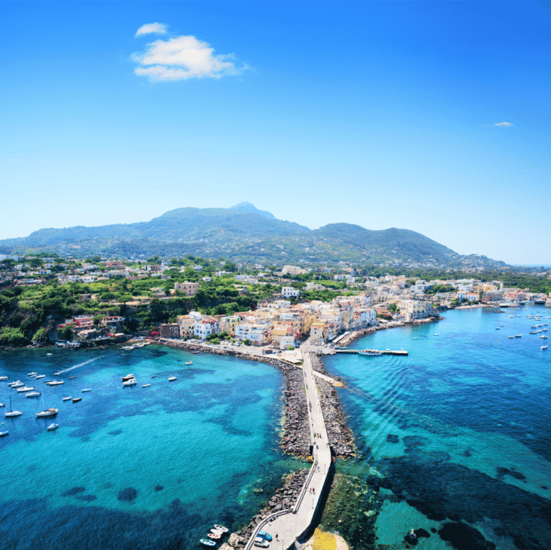 Catamarano a vela tra Capri, Ischia e Costiera Amalfitana